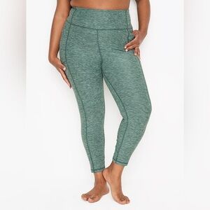 VICTORIA SECRET’S ‘Essentials’ Green Leggings High-Rise With Pockets Size 4